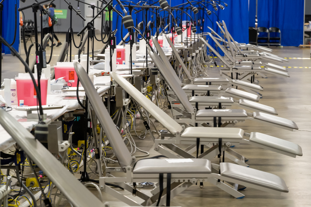 Dental chairs at FLA MOM